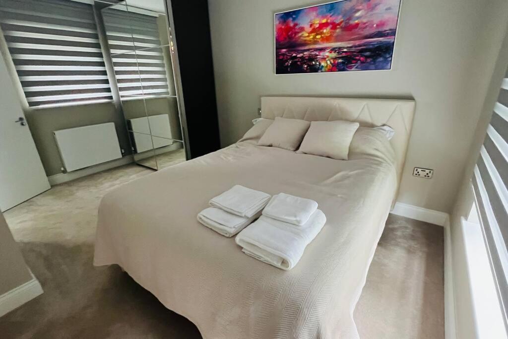 A House Designed For You… Edmonton Luaran gambar