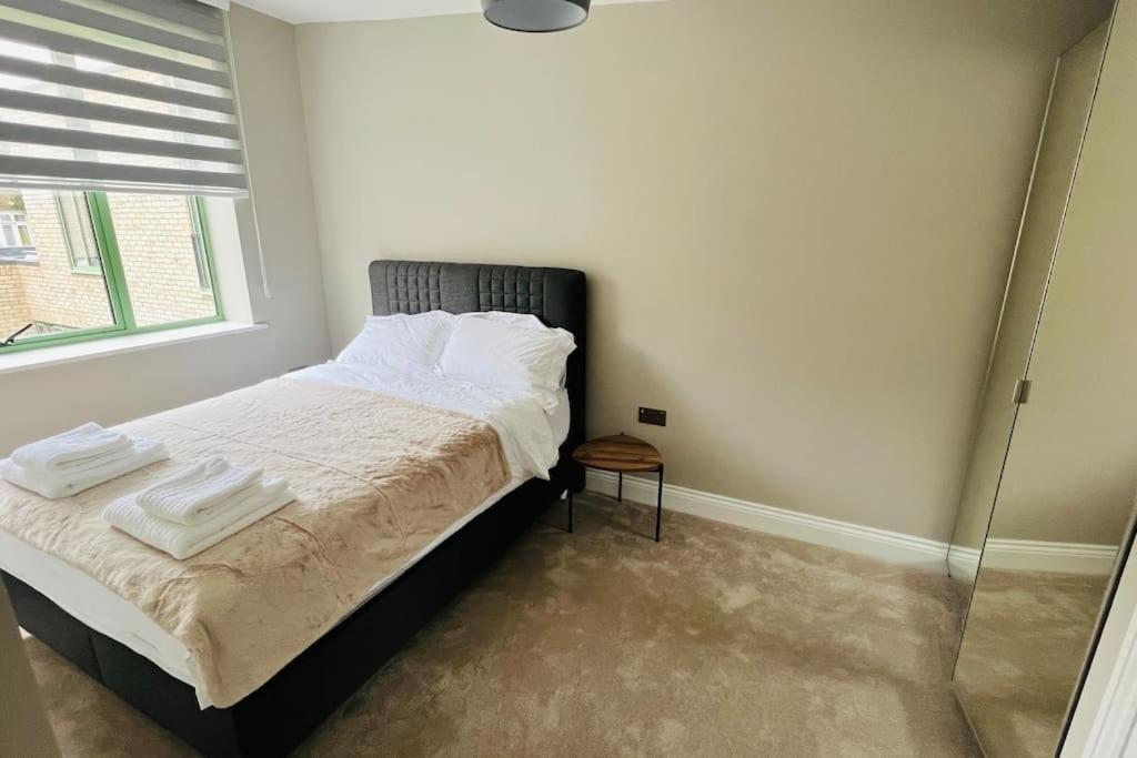 A House Designed For You… Edmonton Luaran gambar