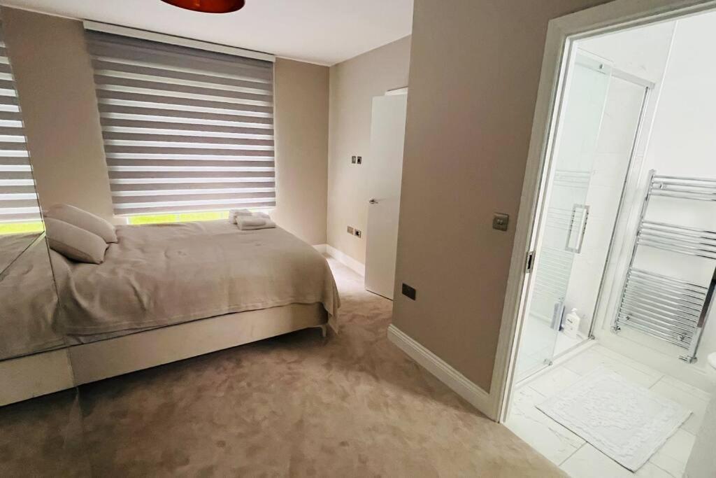 A House Designed For You… Edmonton Luaran gambar